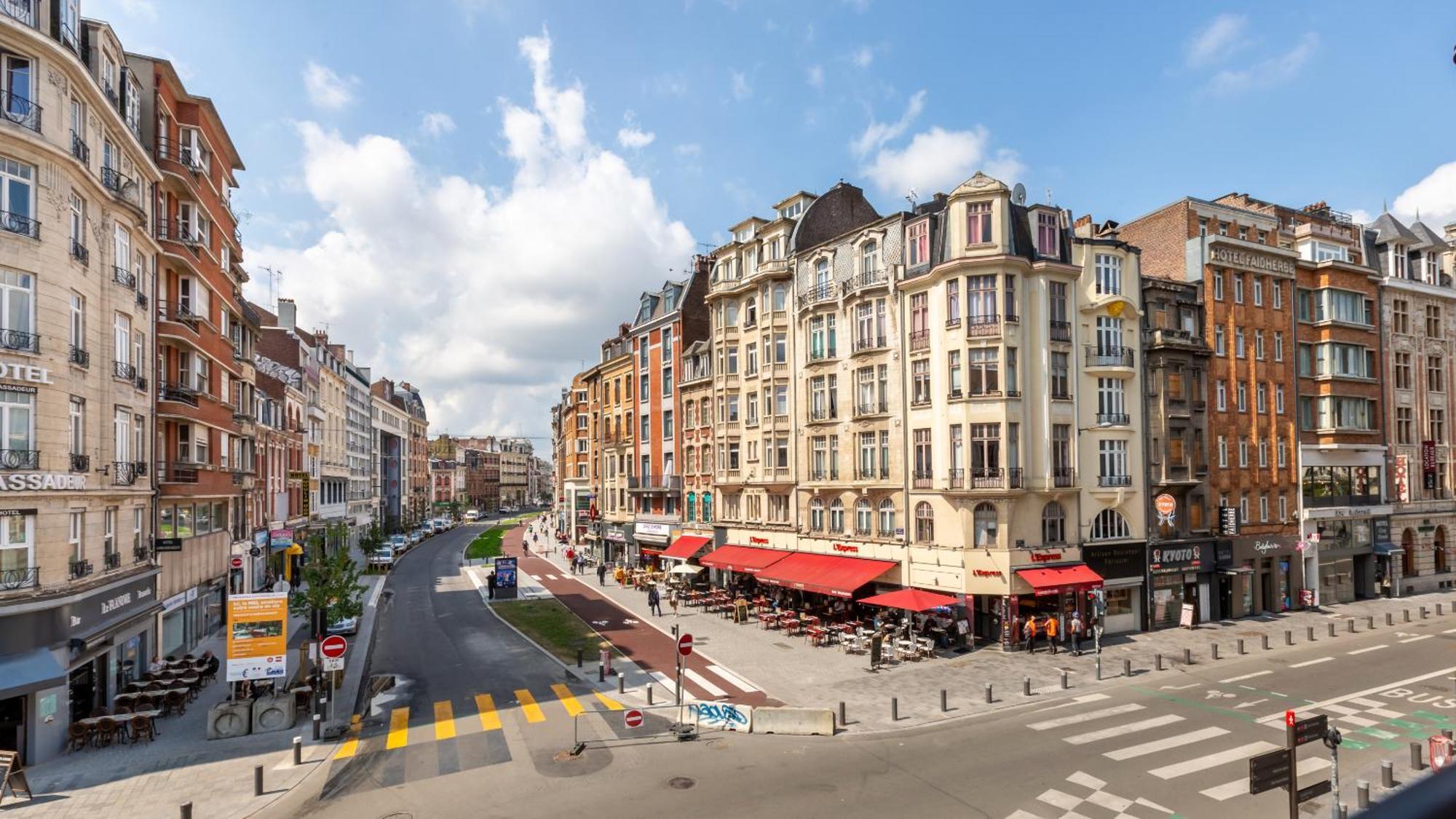 Au Chat Qui Dort Lille - Gare Ngoại thất bức ảnh